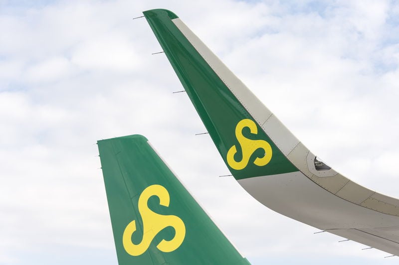 Spring Airlines sharklet wing tips