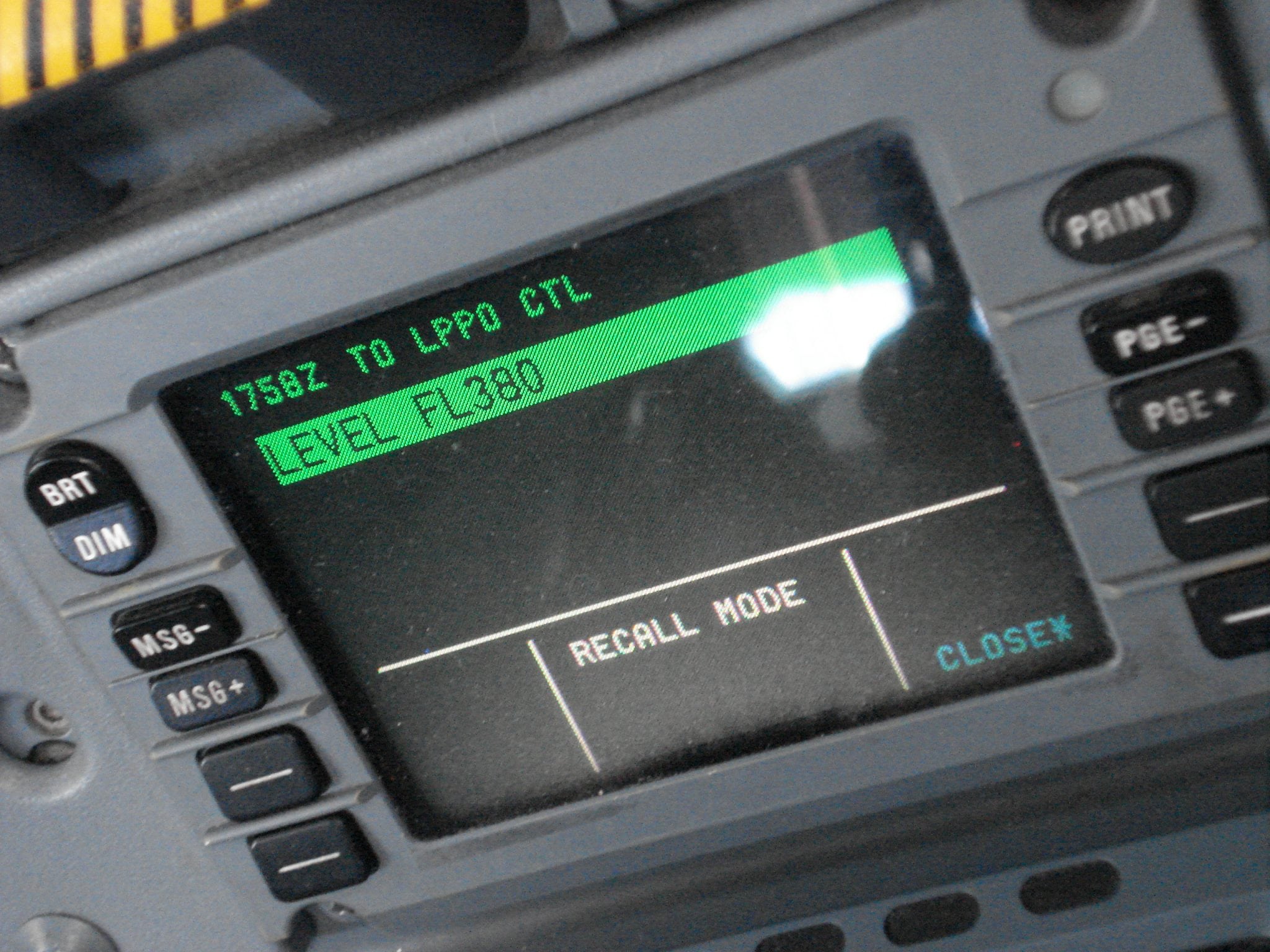 CPDLC display in a cockpit