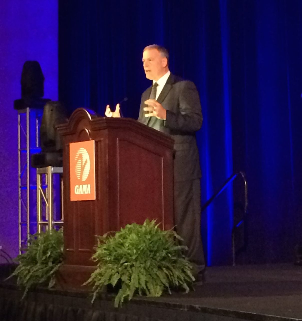 Pete Bunce speaking at the AEA industry show in Dallas, Texas on April 9