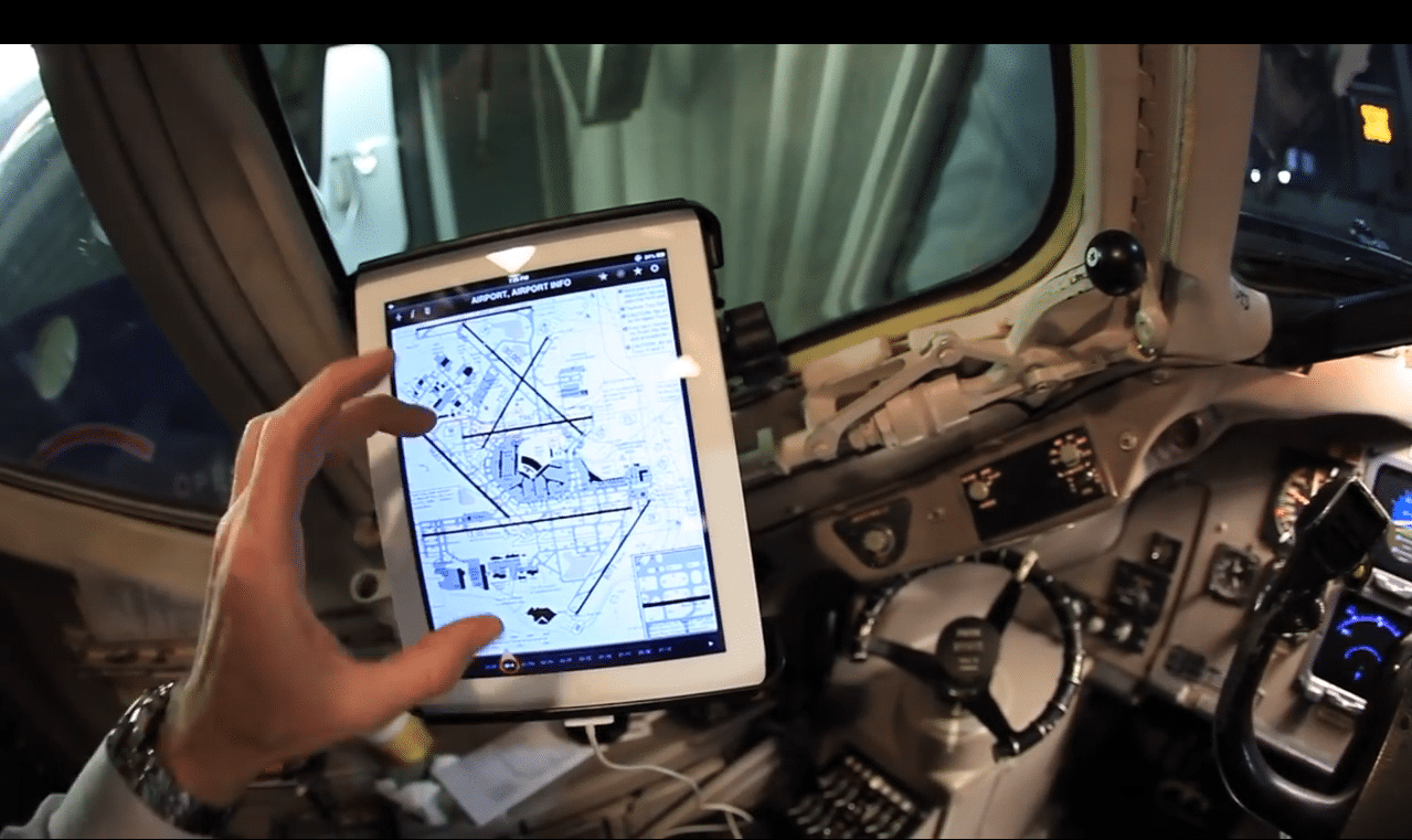 American Airlines electronic flight bag app