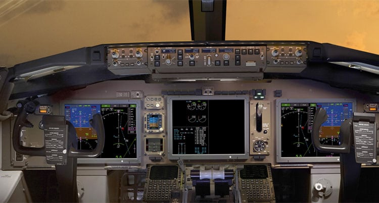 Rockwell Collins' large-format display upgrade for 767 and 757 flight decks