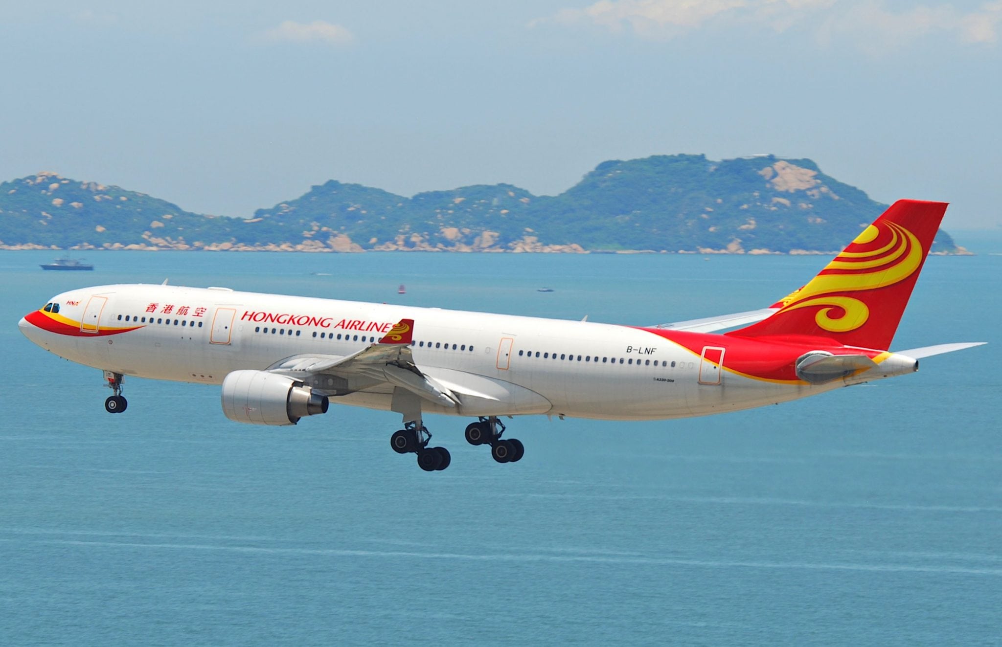 Hong Kong Airlines signed an agreement earlier this summer at the Paris Air Show with AirCom Pacific to install IFEC systems on-board Hong Kong Airlines aircraft