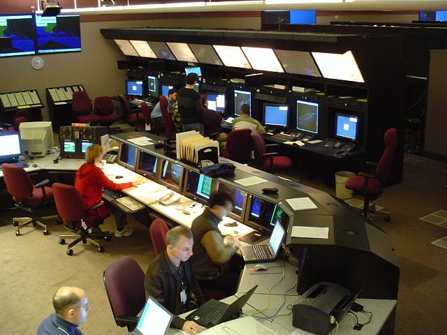 United States Department of Transportation Federal Aviation Administration Anchorage Air Route Traffic Control Center Advanced Technologies & Oceanic Procedures Operations Area, equipped with Micro-EARTS ATC automation program