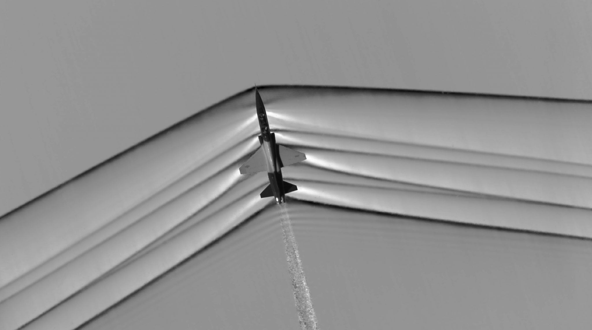 Supersonic shock waves