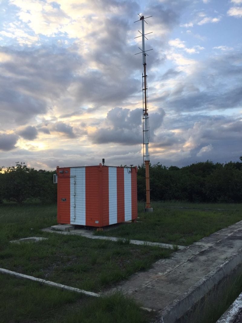 GBAS and VDB antenna installed at Galeão International Airport. Photo: DECEA.