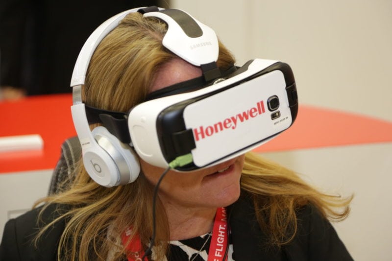 Honeywell's VR headset.