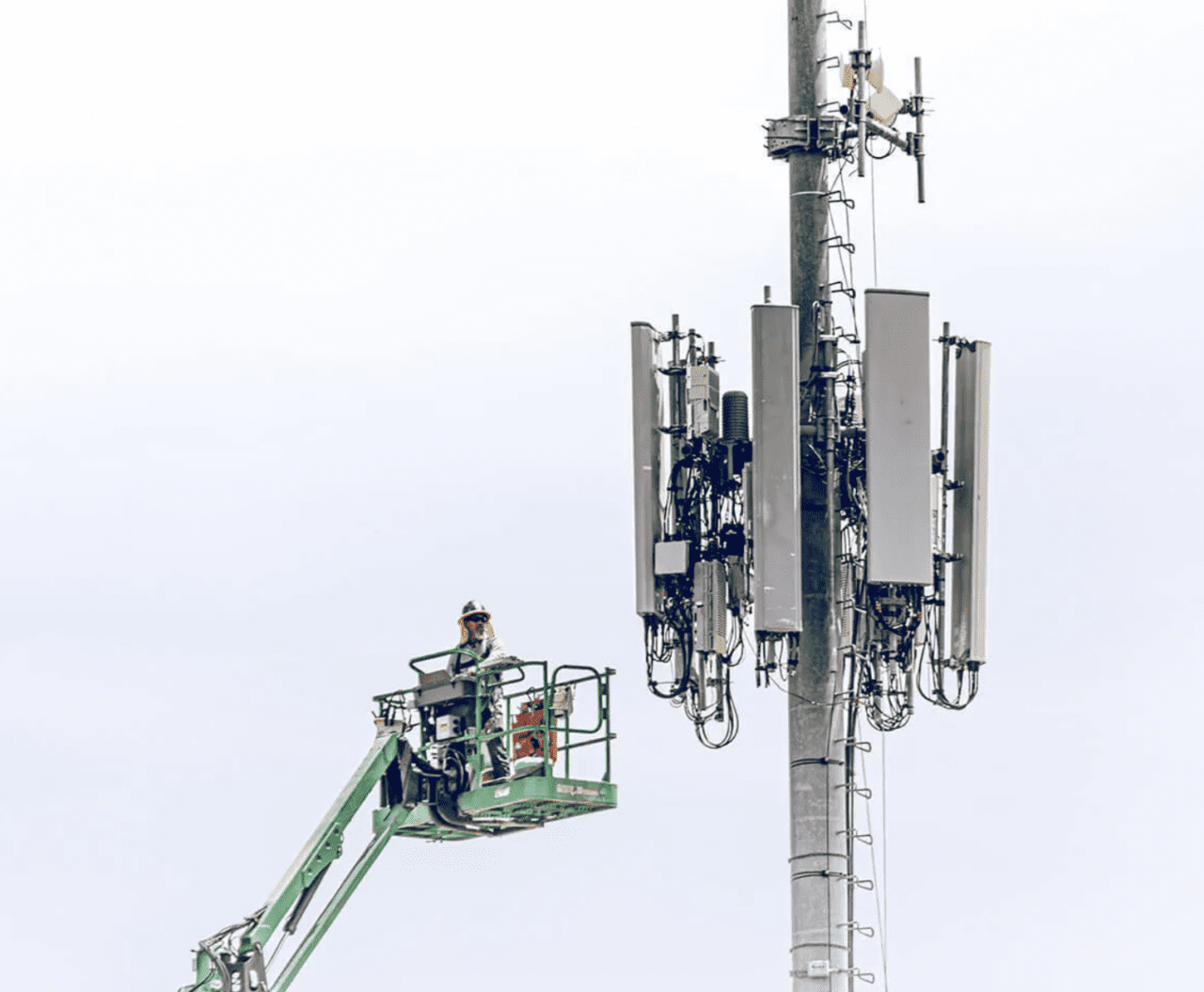 The NBAA urges the FAA and DoT to take steps to safely deploy 5G The NBAA urges the FAA and DoT to take steps to safely deploy 5G