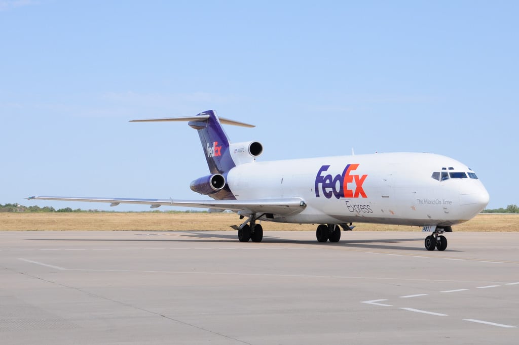 Fed Ex Cargo Plane