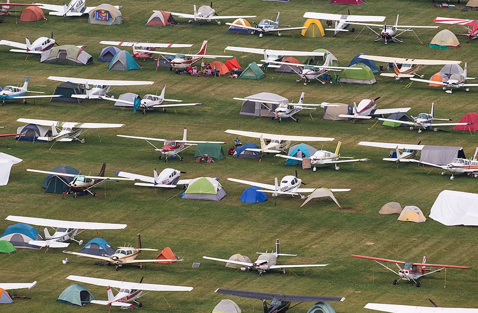 Crowds At the EAA Airventure Oshkosh Airshow