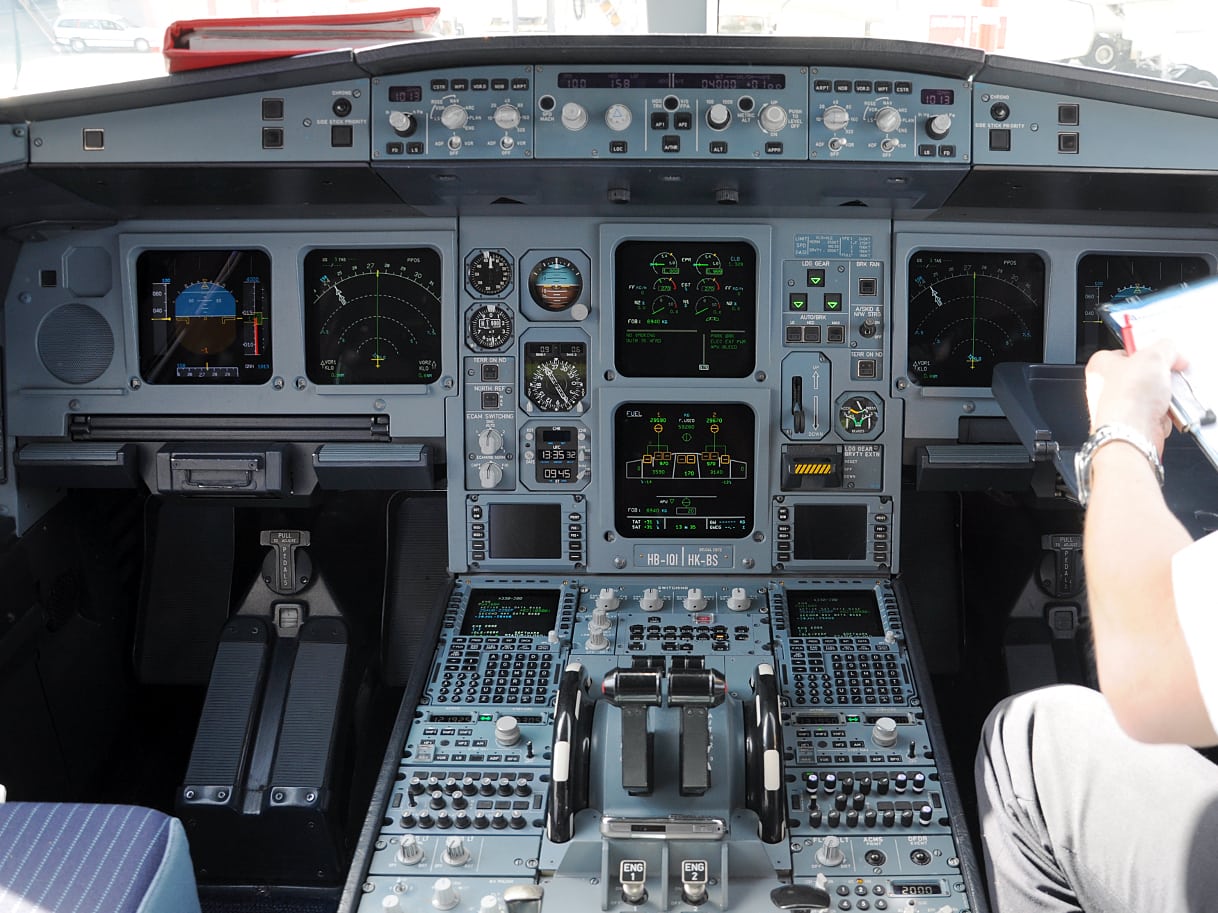 Flight deck of an Airbus A330