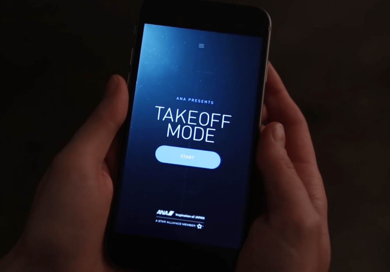 Passenger using ANA Takeoff Mode app