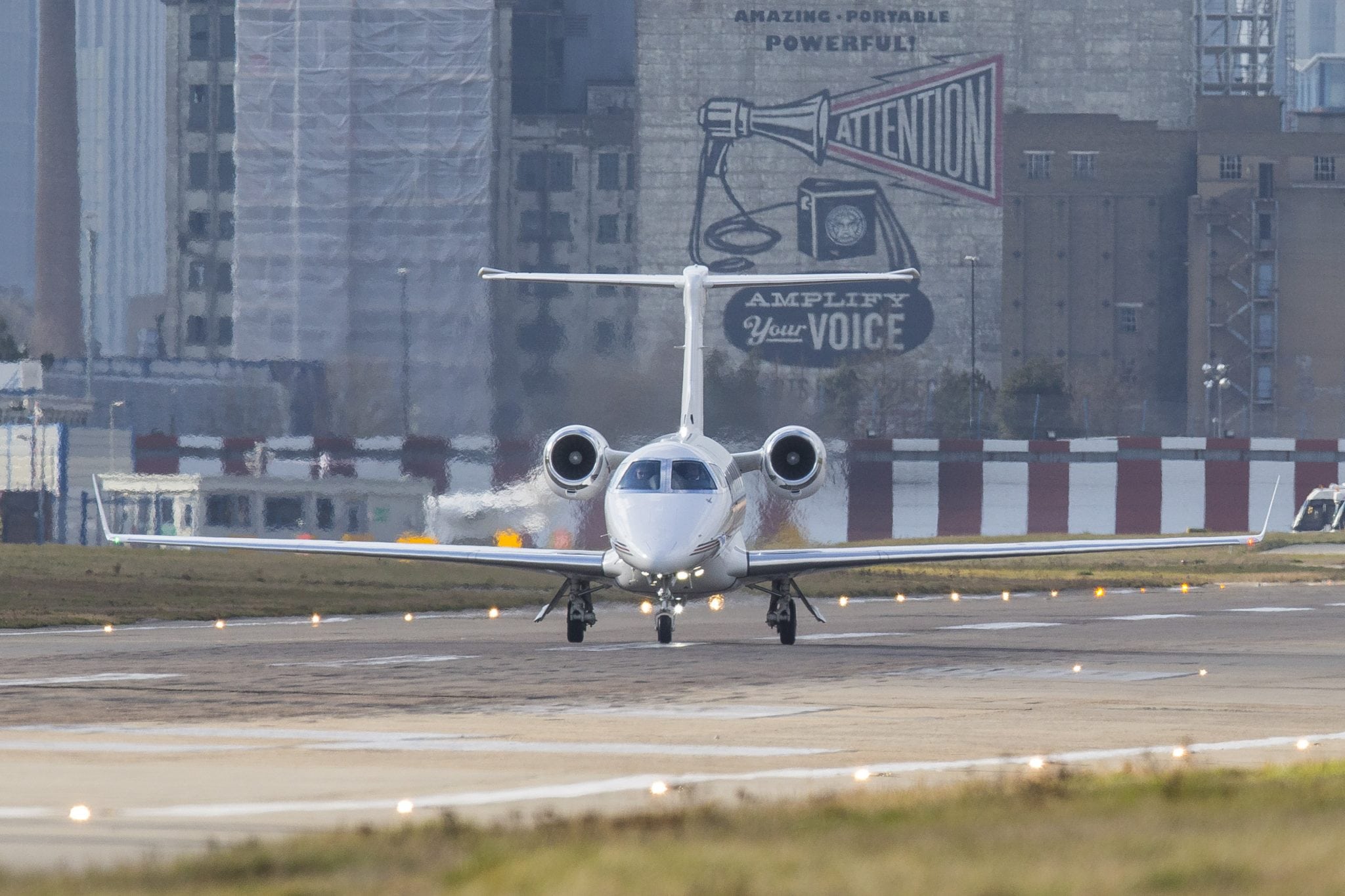 NetJets Europe flies first Phenom 300 jet into London City Airport