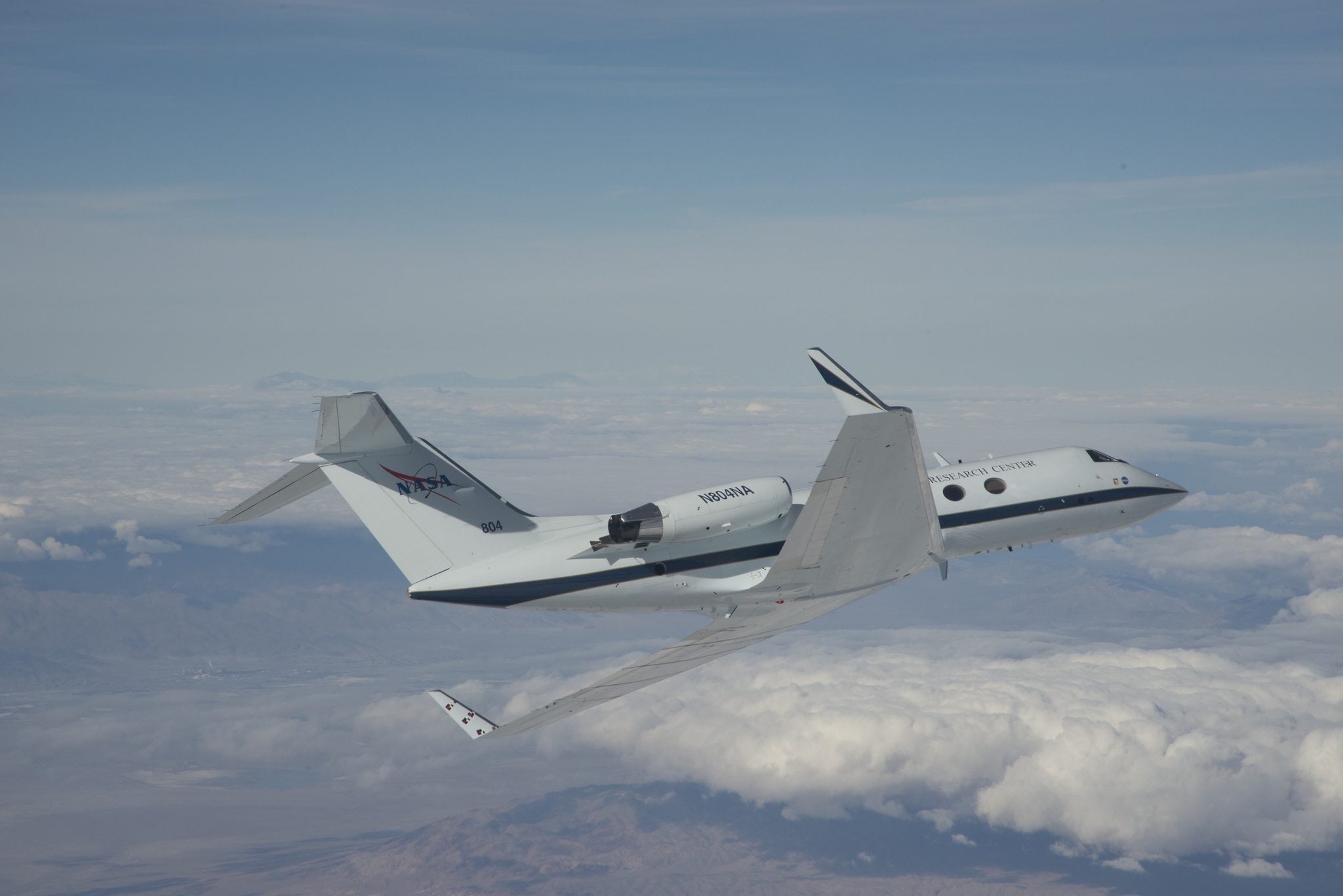 Test aircraft fitted with shape shifting wing technology in the ACTE project