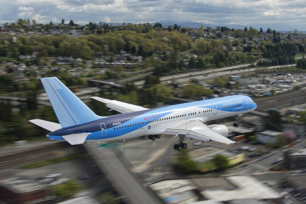 The Boeing 787 ecoDemonstrator