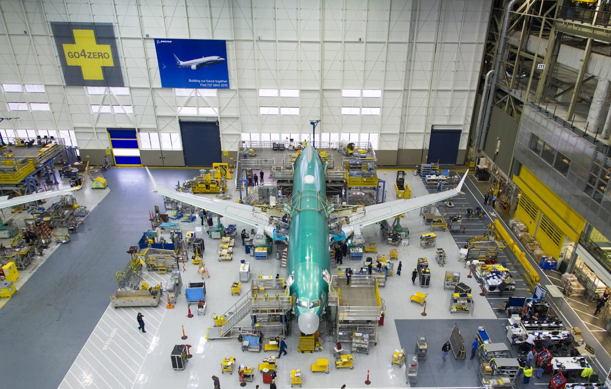 Boeing manufacturing a 737 airliner