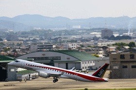 Mitsubishi Regional Jet’s second flight test aircraft takes flight