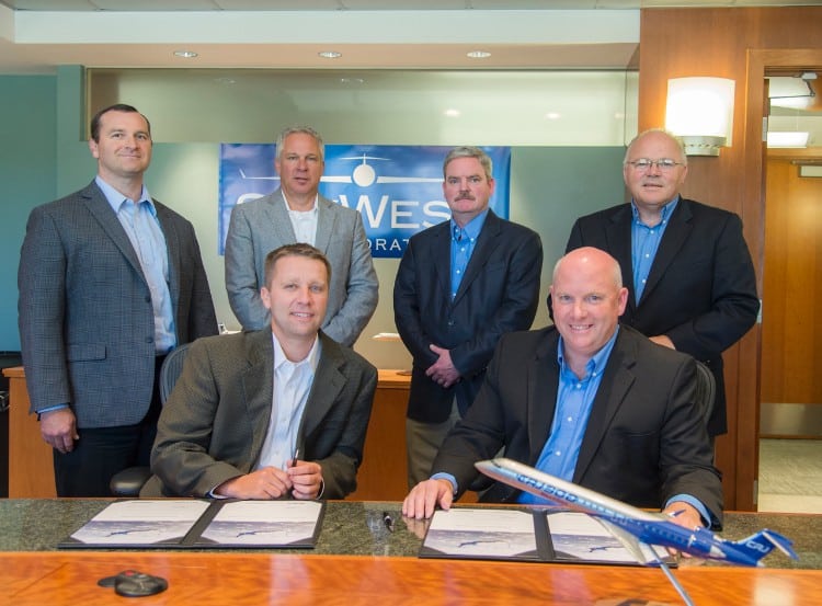 SkyWest and Bombardier executives