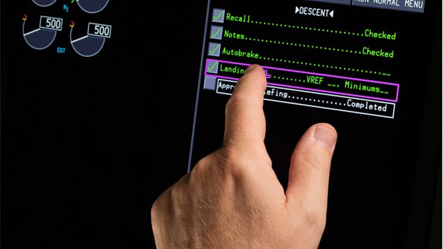 Rockwell Collins touchscreens to be integrated in the Boeing 777X