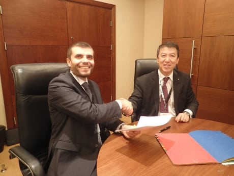 EASA Executive Director Patrick Ky and SJU Executive Director Florian Guillermet signing the new SESAR MoC