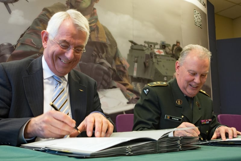 Jac Jansen, Director of MUAC, and Major General Rudy Debaene, acting Director General Material Resources