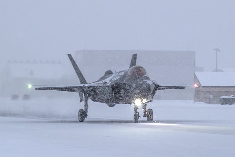 AF-2, Major Jonthan "Spades" Gilbert, Icy Taxi Check Out, Golf, Eielson AFB, AK, 8 November 2017