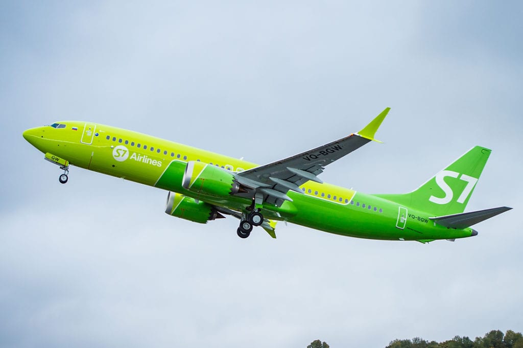 A 737 MAX 8 in S7 Airlines regalia. (Boeing)