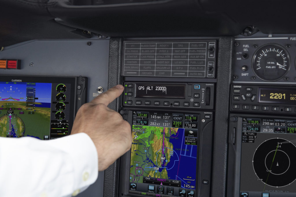 The GFC 600 with G600 TXi flight display. (Garmin)