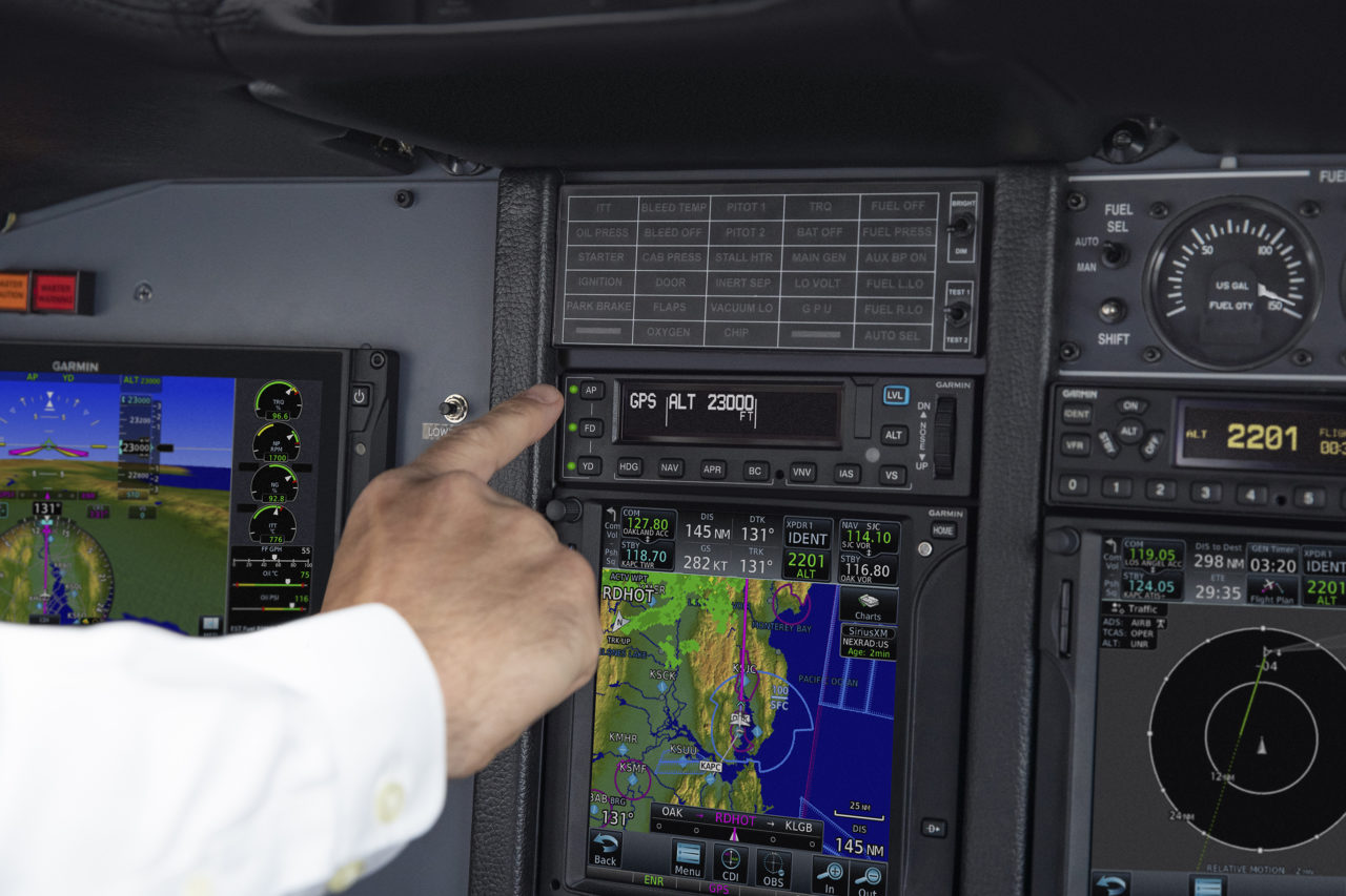 New GPS Headlines Host Oshkosh Updates From Garmin - Avionics