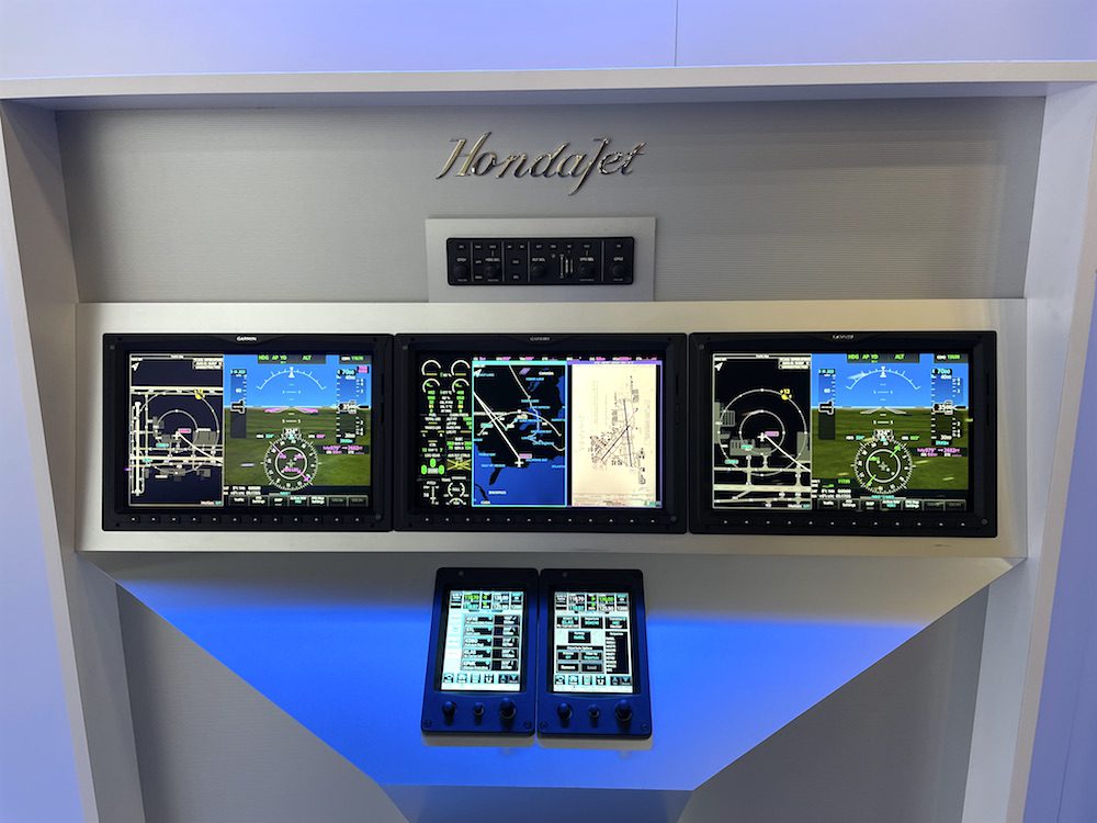 hondajet 2600 avionics