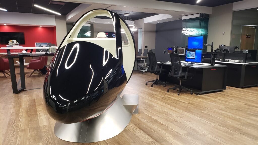 Honeywell Aerospace Engineers Develop Version 2 of the IntuVue RDR-84K ...